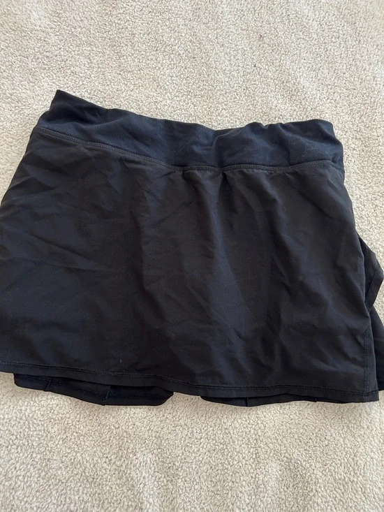 Lululemon pace setter black ruffle tiered skirt skort size 8 - Picture 5 of 10